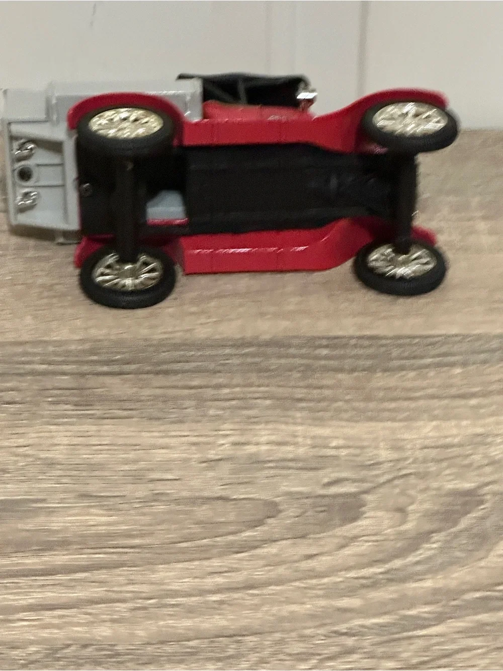 Ertl 1918 Ford Model T Runabout Coin Bank 1:25 scale “On Mark”